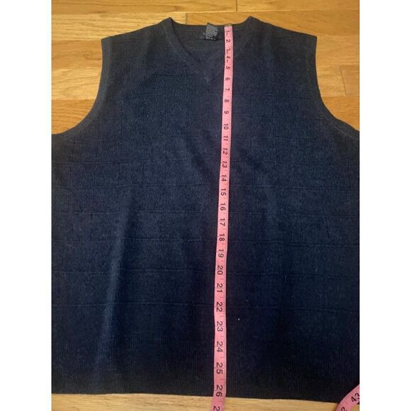 Dockers, men's navy blue sleeveless sweater vest size large - Picture 8 of 9